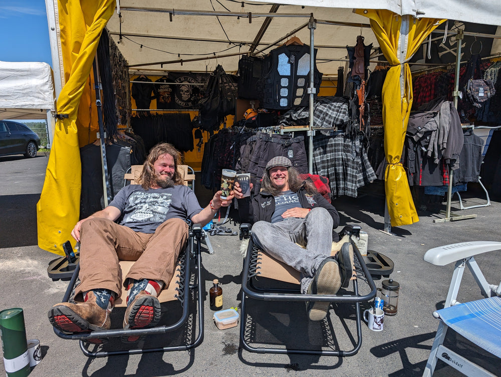Warum die Metal-Szene eine der friedlichsten Communities ist Halle 15 Clothes