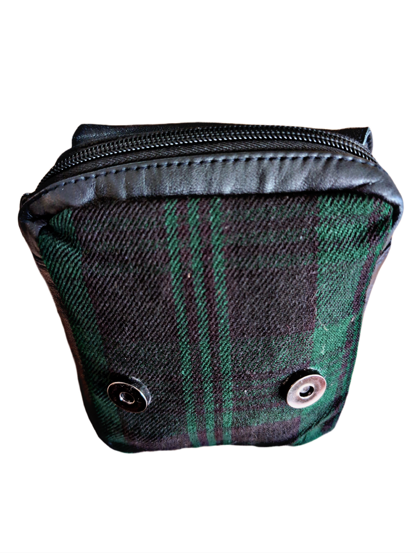 Kilttasche passend zu unseren Kilten - Echtleder - Halle15 Totenkopf Logo - Irish Green