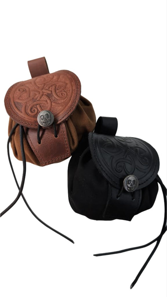 Gürteltasche Totenschädel