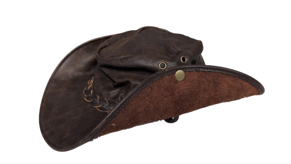 Cowboy Travel Hut Halle 15 Clothes